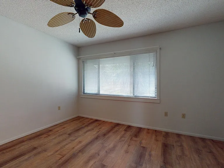 5166 Lancewood Dr — Photo 26