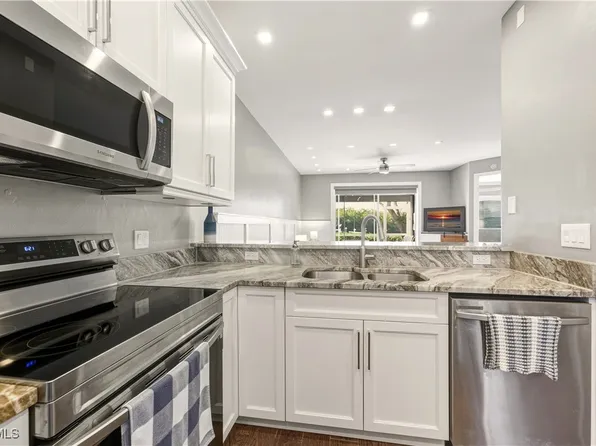 230 Newport Dr APT 602, Naples, FL 34114