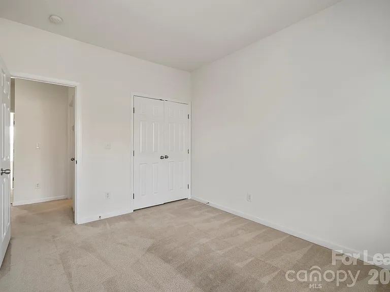 413 Armour St — Photo 20