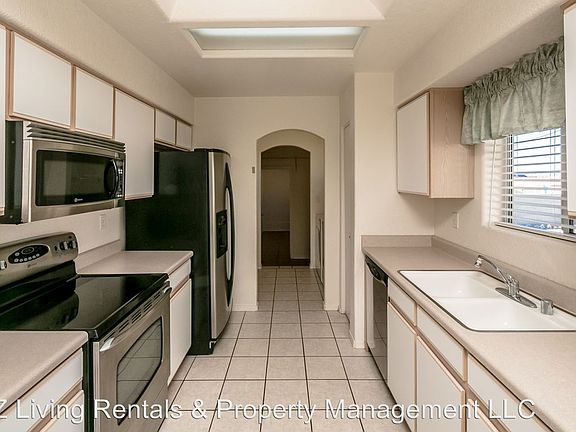 5th image of 3217 Aztec Dr