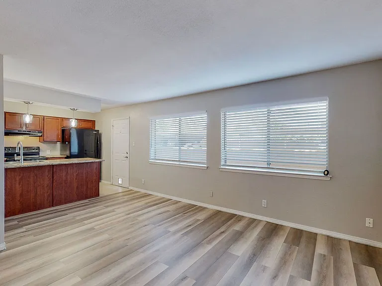 4200 Montgomery Blvd NE #108 — Photo 8