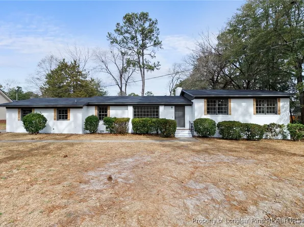 612 Tanglewood Dr, Fayetteville, NC 28311