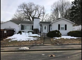 20 Hillside Rd, Braintree, MA 02184