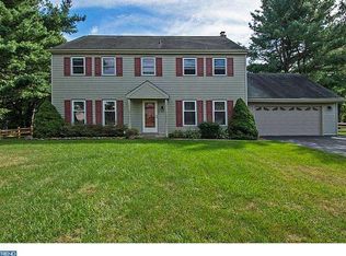 1933 Foster Rd, Hatfield, PA 19440