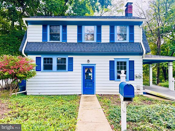 4th image of 19 Fern Ridge Ln