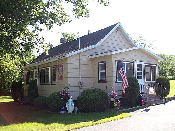 Side View/Enclosed Porch