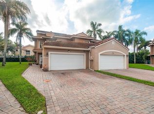 Seville Place Condo, Hialeah, FL 33015