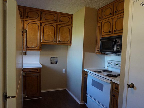 3rd image of 3010 McGaha Ave