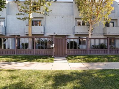 200 E Plymouth St APT 26, Inglewood, CA, 90302