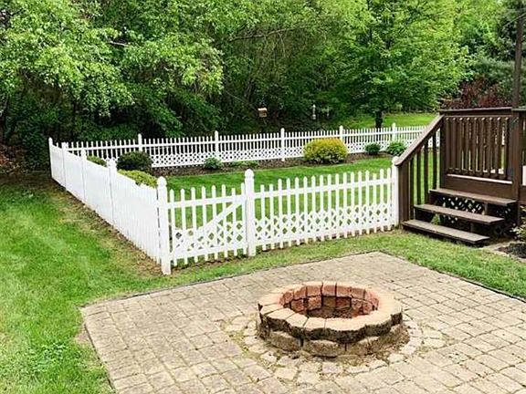 5th image of 17 Old Chatham Ct