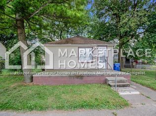 8242 Jackson Ave, Warren, MI 48089