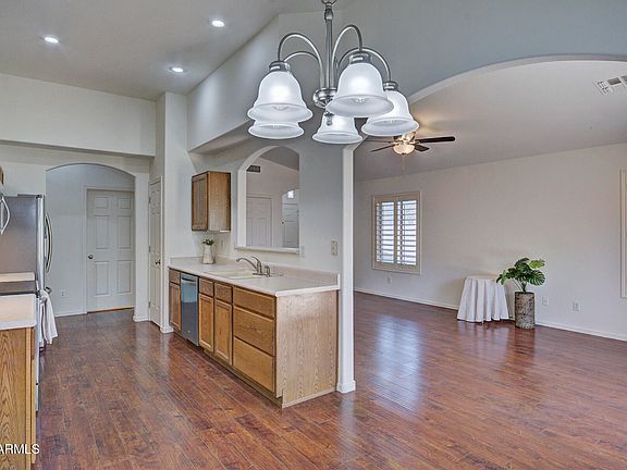 5th image of 11517 W CORAL SNAKE Court