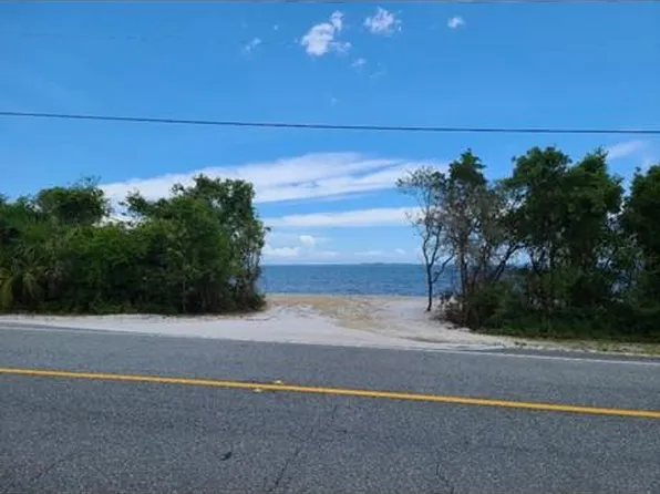 2638 Highway 98 W, Carrabelle, FL 32322