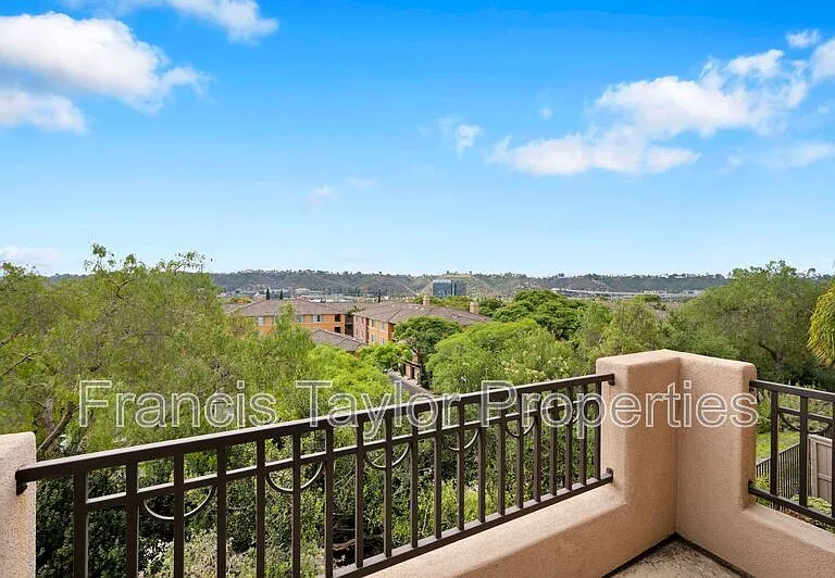 2621 Matera Ln — Photo 26
