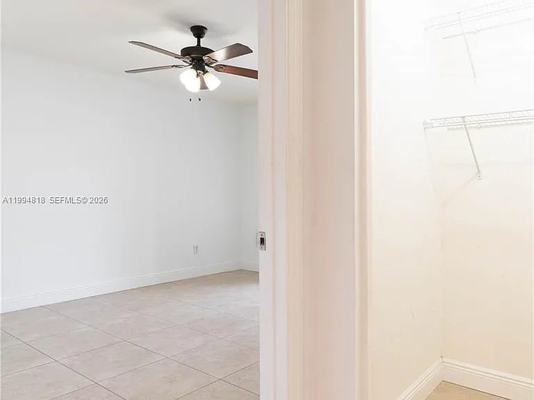 875 Riverside Dr #715 — Photo 13
