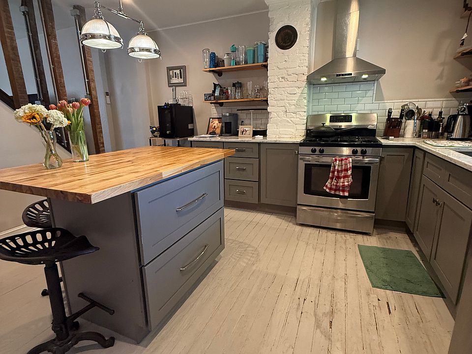 1st image of 343 Sapphire Way