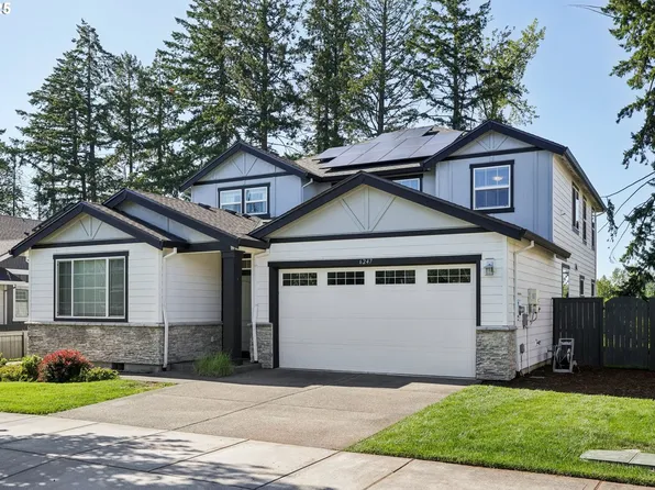 6247 SE Genrosa St, Hillsboro, OR 97123