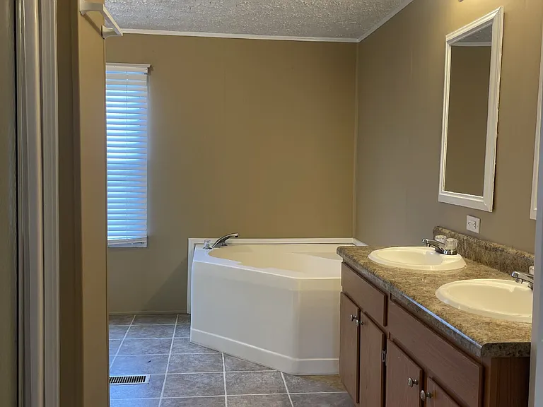 245 Mountain Grove Rd — Photo 12