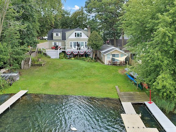 2nd image of 1614 Metsa Ct