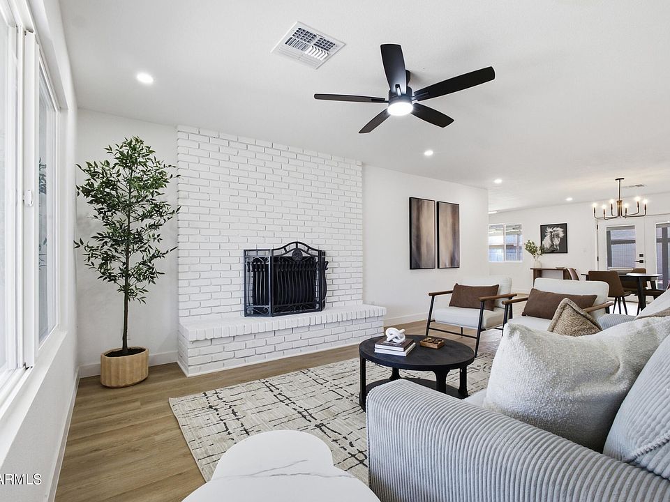 1st image of 11834 N 49TH Avenue