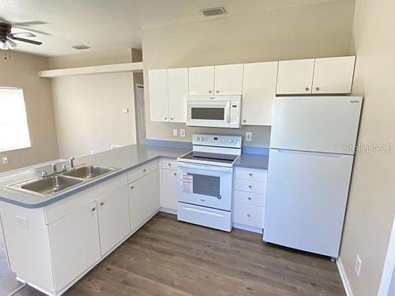 3rd image of 631 35th Ave S