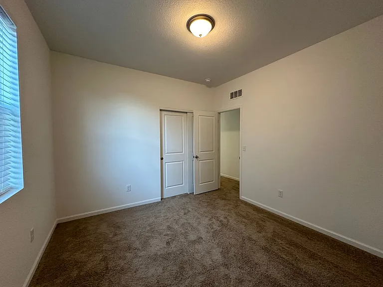 2916 S Flat Cir — Photo 9