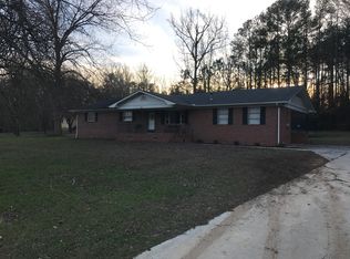 1916 Riverbend Rd, Dalton, GA 30721