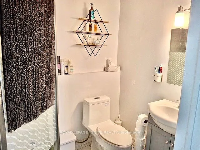 501 Dunkirk Ave #BASEMENT — Photo 12