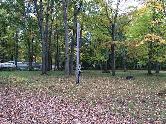 5th image of 6775 Charles Ct