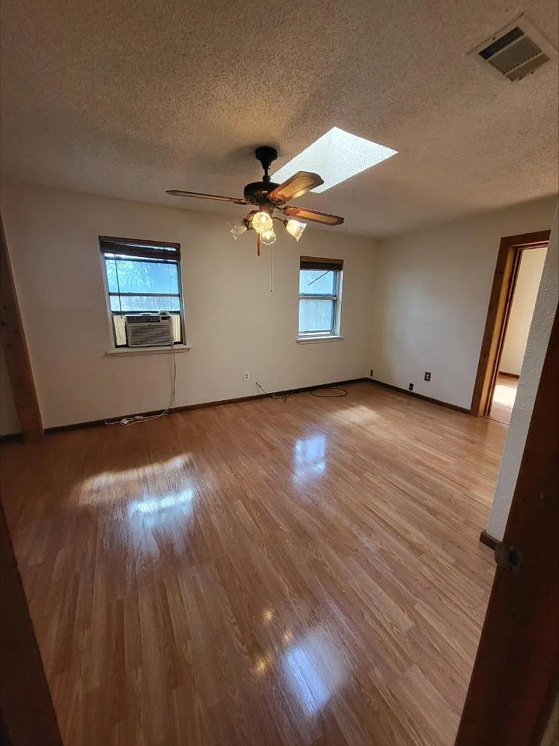 10081 Jacobs Lane — Photo 1