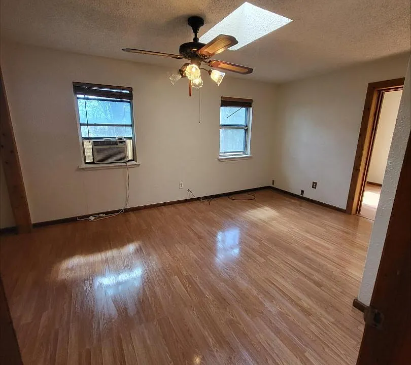 10081 Jacobs Ln