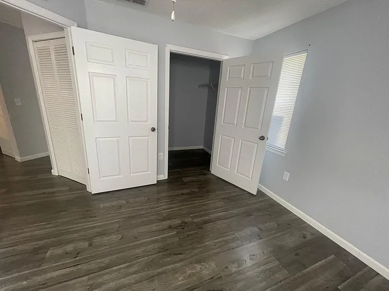 3705 SW 27th St #812 — Photo 5