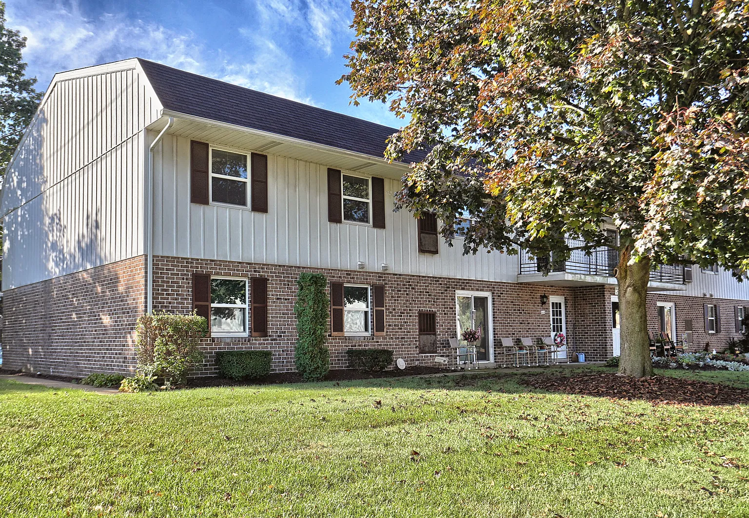 Crimson King Estates — Photo 3