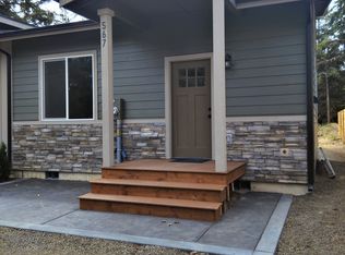 563 Sunset Ave NE, Ocean Shores, WA 98569