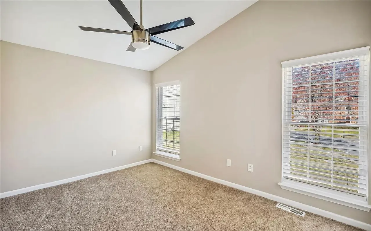 12828 Dunkirk Dr — Photo 3