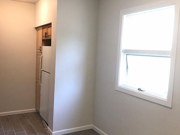 4th image of 133 N 8th Ave #1
