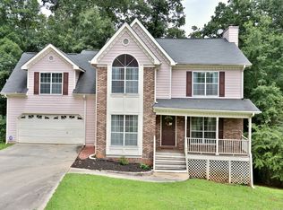 5543 Forest Dr, Loganville, GA