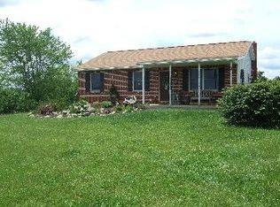 52 Fiddlers Rd, Pine Grove, PA 17963