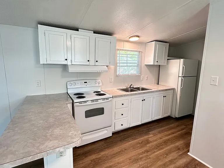 118 Matthias Briggs Dr — Photo 4