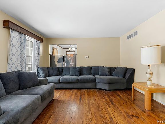 5th image of 5189 Otsego St