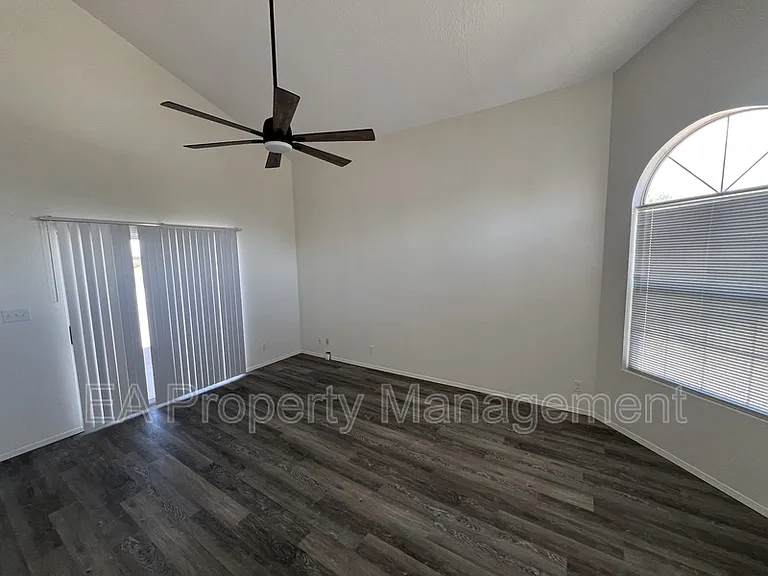 7259 Pajarito Rd NE — Photo 4