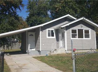 43 Cranberry St, Central Islip, NY 11722
