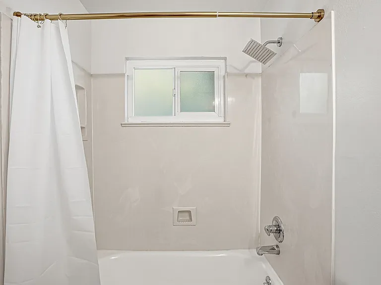 Birch Court — Photo 17