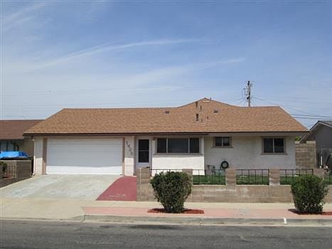 1st image of 1425 Calle Primera