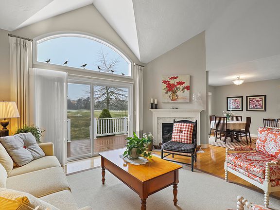 5th image of 2 Amberwood Court UNIT 2