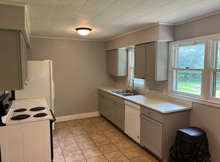 1512 W 22nd St, Lawrence, KS 66046