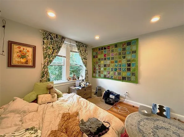 1139 Broadway St #5, Somerville, MA 02144