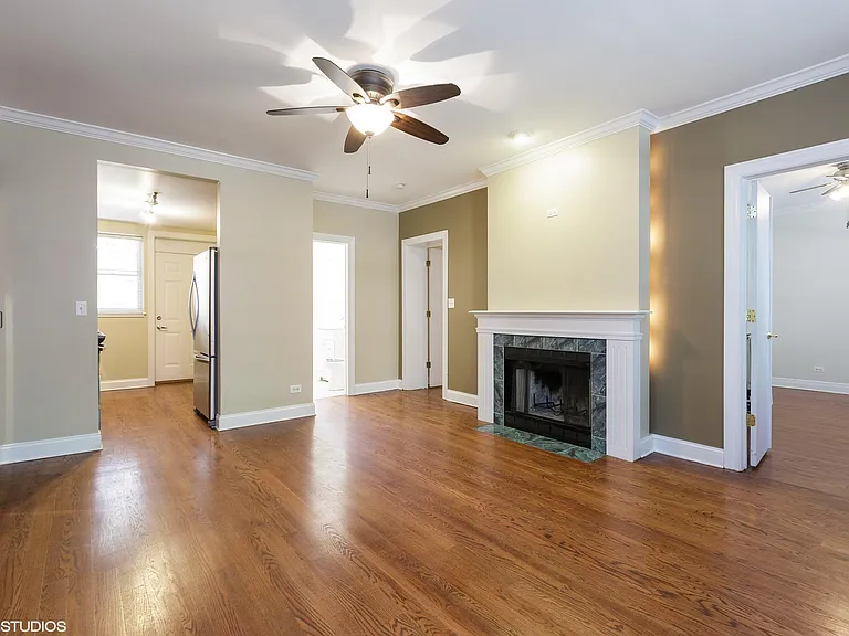 743 W Belden Ave #A — Photo 2