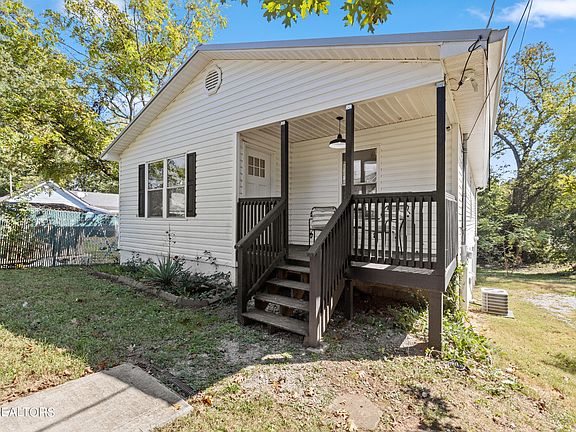 2nd image of 306 Avenue B