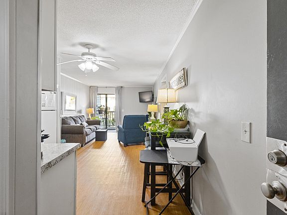 2nd image of 5001 N Ocean Blvd. #1B